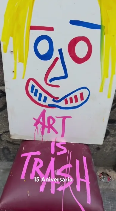 15 años en la basura – Street-Art in Barcelona: Szene aus dem Art-Is-Trash-Video von Francisco de Pájaro