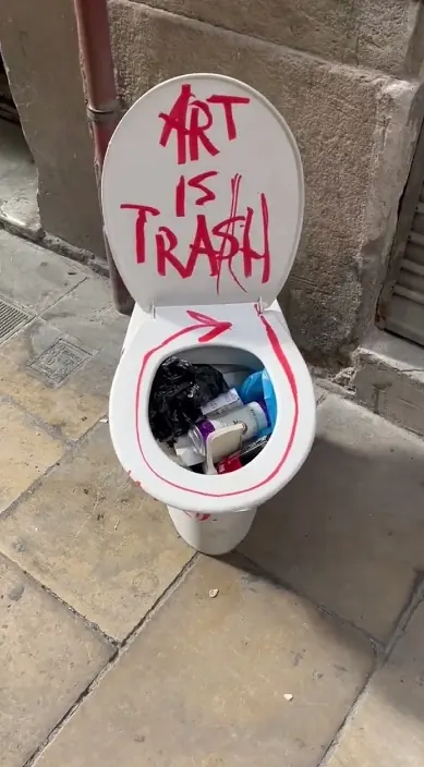 Arte – Street-Art in Barcelona: Szene aus dem Art-Is-Trash-Video von Francisco de Pájaro