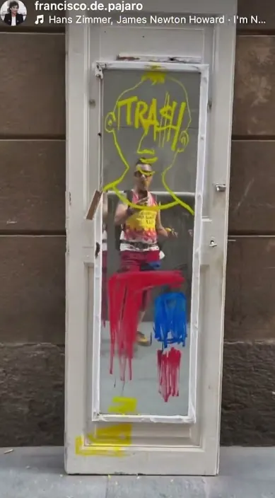 Autorretrato – Street-Art in Barcelona: Szene aus dem Art-Is-Trash-Video von Francisco de Pájaro