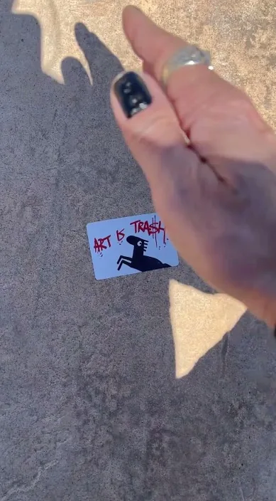 Barcelona – Street-Art: Szene aus dem Art-Is-Trash-Video von Francisco de Pájaro