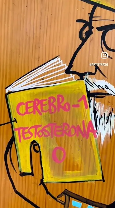 Satirisches Gemälde auf Holz: eine Figur liest ein Buch, Barcelona, Art Is Trash