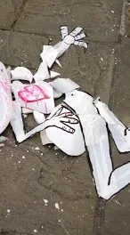 Desea nada y lo tendrás todo. autobiografía de – Street-Art in Barcelona: Szene aus dem Art-Is-Trash-Video von Francisco de Pájaro