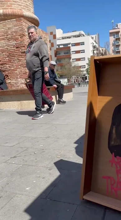 Detrash de picasso es – Street-Art in Barcelona: Szene aus dem Art-Is-Trash-Video von Francisco de Pájaro