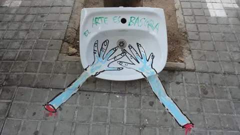 Documental – Street-Art in Barcelona: Szene aus dem Art-Is-Trash-Video von Francisco de Pájaro