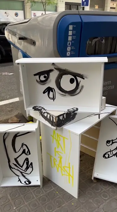 DOMINGO www. es – Street-Art in Barcelona: Szene aus dem Art-Is-Trash-Video von Francisco de Pájaro