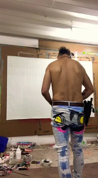 en el estudio – Street-Art in Barcelona: Szene aus dem Art-Is-Trash-Video von Francisco de Pájaro