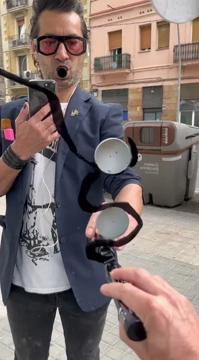 Espejo – Street-Art in Barcelona: Szene aus dem Art-Is-Trash-Video von Francisco de Pájaro