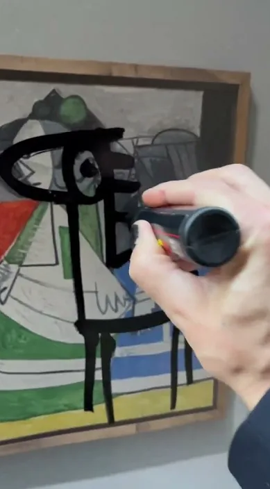 Exposición con picasso es – Street-Art in Barcelona: Szene aus dem Art-Is-Trash-Video von Francisco de Pájaro