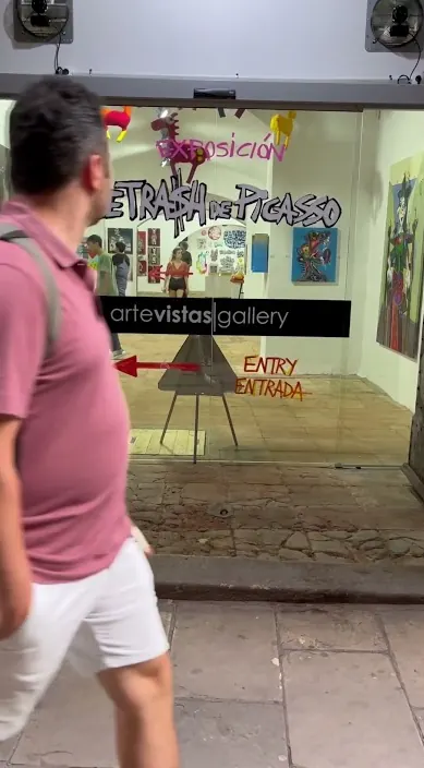 FINALIZA EL 29 Octubre. www. es – Street-Art: Szene aus dem Art-Is-Trash-Video von Francisco de Pájaro