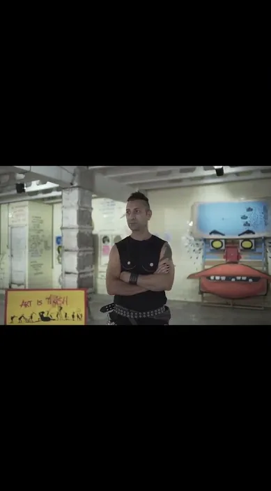 I’M es – Street-Art: Szene aus dem Art-Is-Trash-Video von Francisco de Pájaro