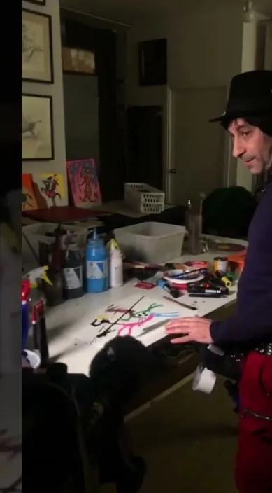 Improvisación es – Street-Art: Szene aus dem Art-Is-Trash-Video von Francisco de Pájaro