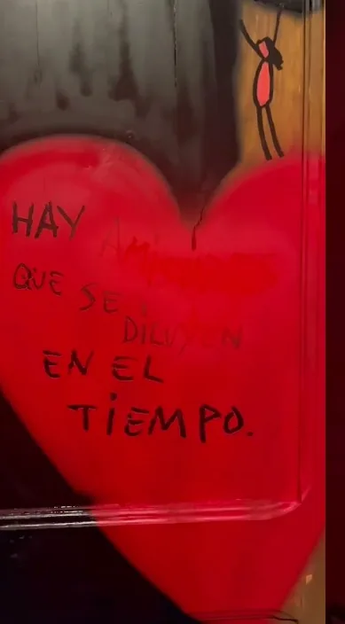 La amistad – Street-Art in Barcelona: Szene aus dem Art-Is-Trash-Video von Francisco de Pájaro