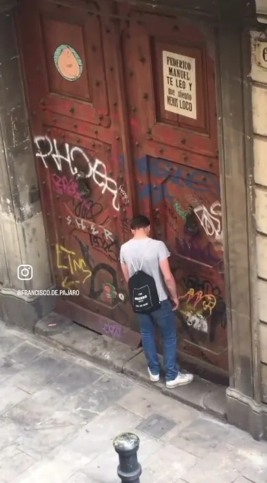 La puerta – Street-Art in Barcelona: Szene aus dem Art-Is-Trash-Video von Francisco de Pájaro
