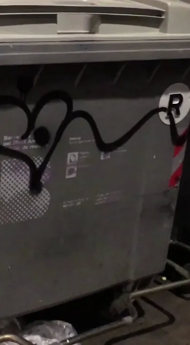Nacido de un hombre destrozado – Street-Art in Barcelona: Szene aus dem Art-Is-Trash-Video von Francisco de Pájaro