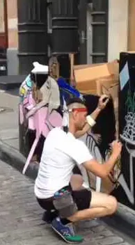 New York – Street-Art: Szene aus dem Art-Is-Trash-Video von Francisco de Pájaro