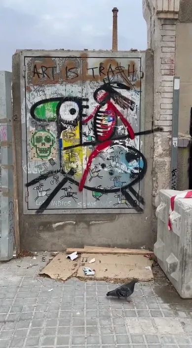 Pájaro guía www. es – Street-Art in Barcelona: Szene aus dem Art-Is-Trash-Video von Francisco de Pájaro