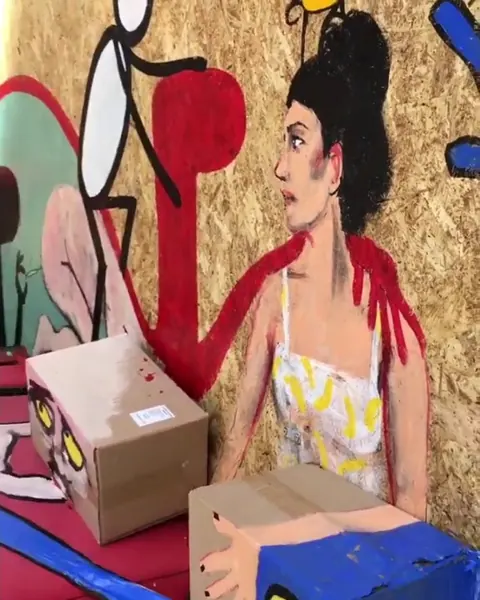 Pintando basura en Croacia – Street-Art in Barcelona: Szene aus dem Art-Is-Trash-Video von Francisco de Pájaro