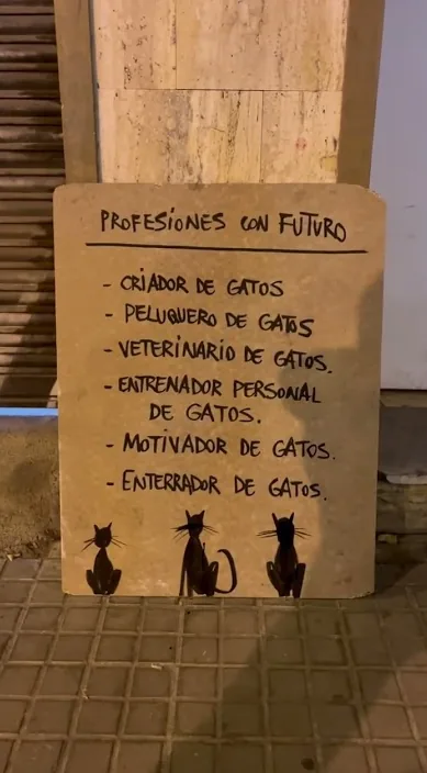 Profesiones con futuro www. es – Street-Art in Barcelona: Szene aus dem Art-Is-Trash-Video von Francisco de Pájaro