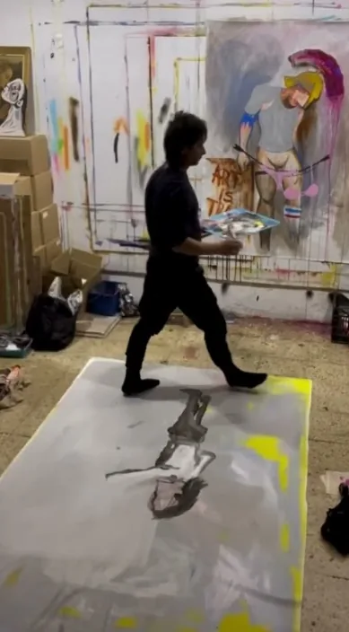 Próxima expo en düsseldorf. www. es – Street-Art: Szene aus dem Art-Is-Trash-Video von Francisco de Pájaro