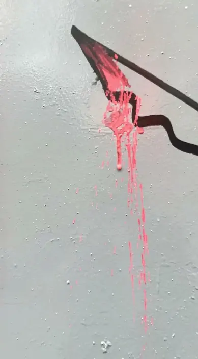 Sin comentario – Street-Art in Barcelona: Szene aus dem Art-Is-Trash-Video von Francisco de Pájaro