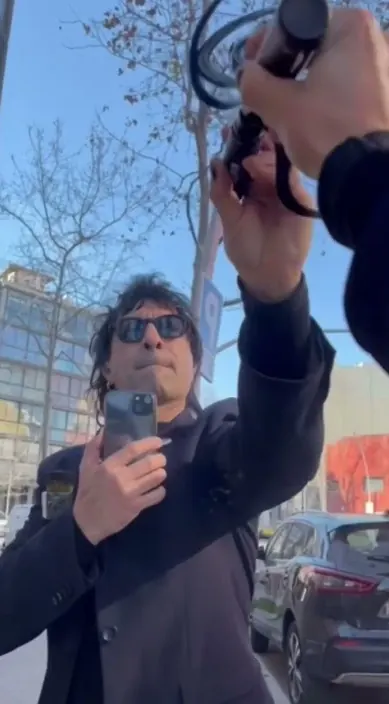Soy un hombre sigma de alto valor. es – Street-Art in Barcelona: Szene aus dem Art-Is-Trash-Video von Francisco de Pájaro