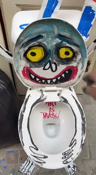 T.V.E. es – Street-Art: Szene aus dem Art-Is-Trash-Video von Francisco de Pájaro