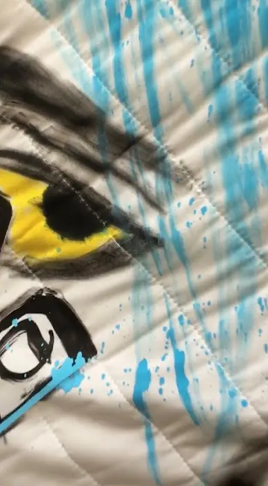 Tanta limpieza da asco – Street-Art in Barcelona: Szene aus dem Art-Is-Trash-Video von Francisco de Pájaro