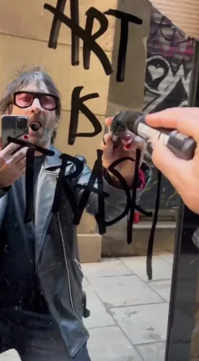 Trash – Street-Art in Barcelona: Szene aus dem Art-Is-Trash-Video von Francisco de Pájaro