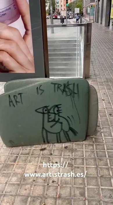 Un caballo y una yegua – Street-Art in Barcelona: Szene aus dem Art-Is-Trash-Video von Francisco de Pájaro