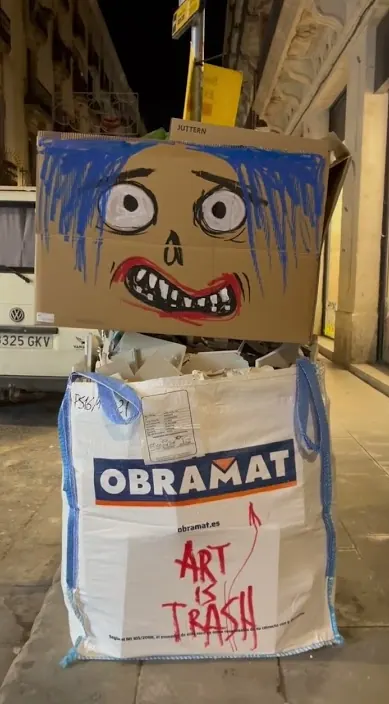 Un clásico. www. es – Street-Art in Barcelona: Szene aus dem Art-Is-Trash-Video von Francisco de Pájaro