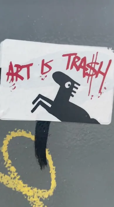 Unidos para toda la vida. es – Street-Art in Barcelona: Szene aus dem Art-Is-Trash-Video von Francisco de Pájaro