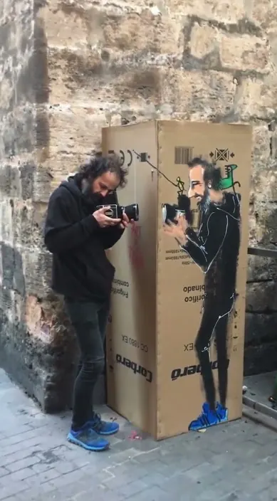 Valencia es – Street-Art: Szene aus dem Art-Is-Trash-Video von Francisco de Pájaro